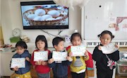 动动小手剥鸡蛋——记天域幼儿园分园小班自理能力比赛